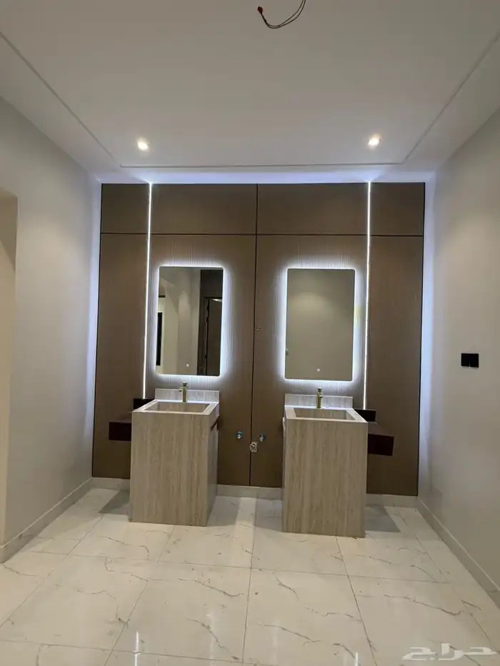 فلة دورين وملحق للبيع حي البشائر 6