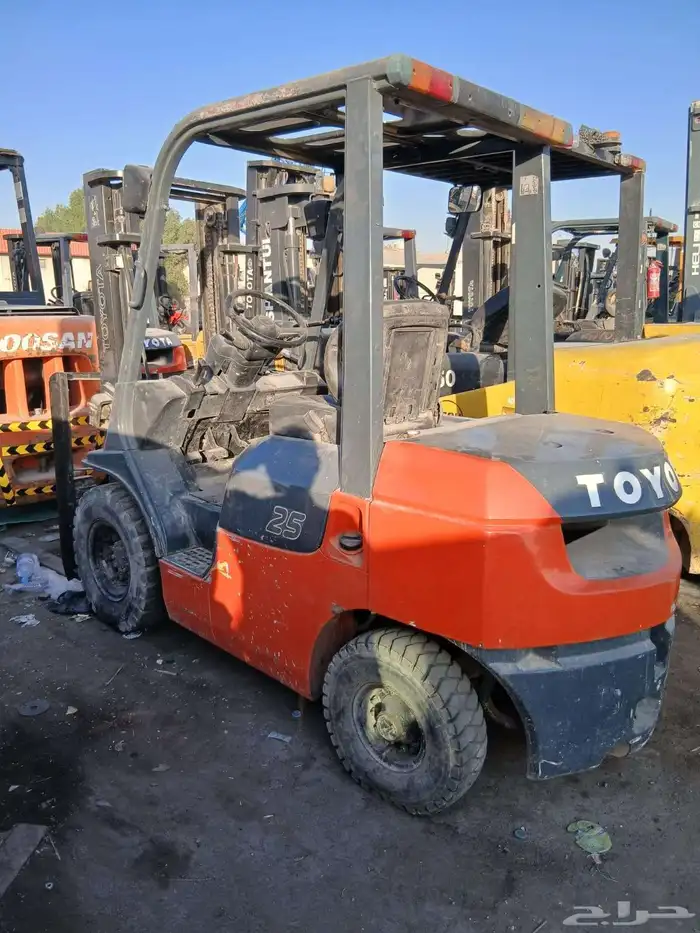 رافعه يدوية جاك رافعات شوكيه للايجار 6