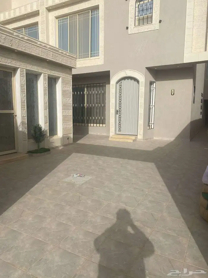 فيلا دوبلكس بمسبح فاخرة جدا وجديدة للايجار 0