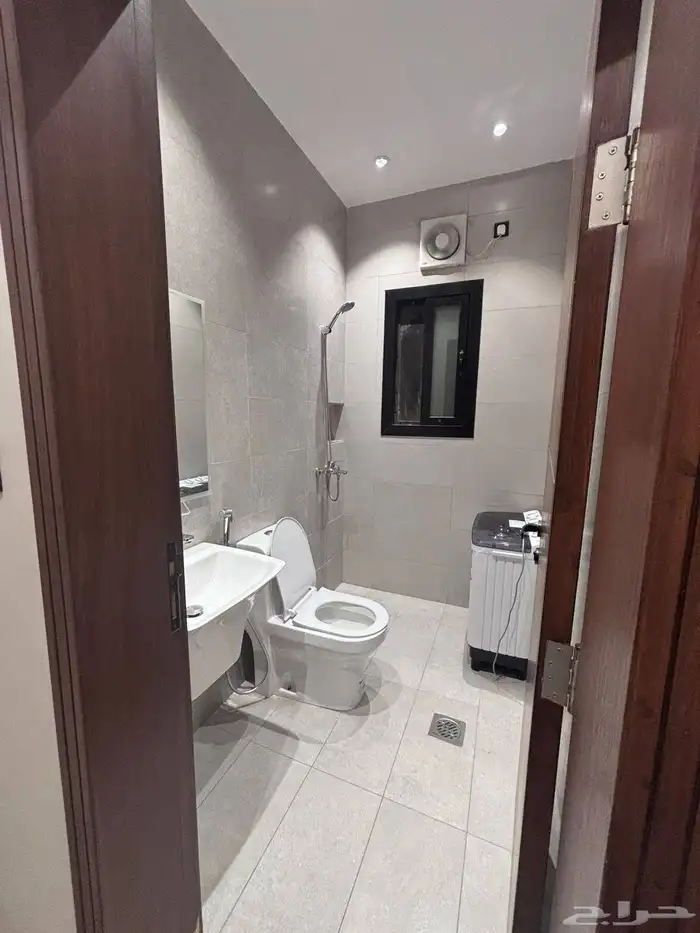 شقق واستديوهات مفرشه للإيجار شهري سنوي جده 4