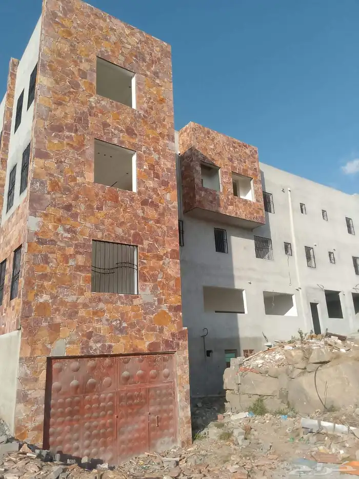 معلم تلبيس حجر متواجد في ابها 1