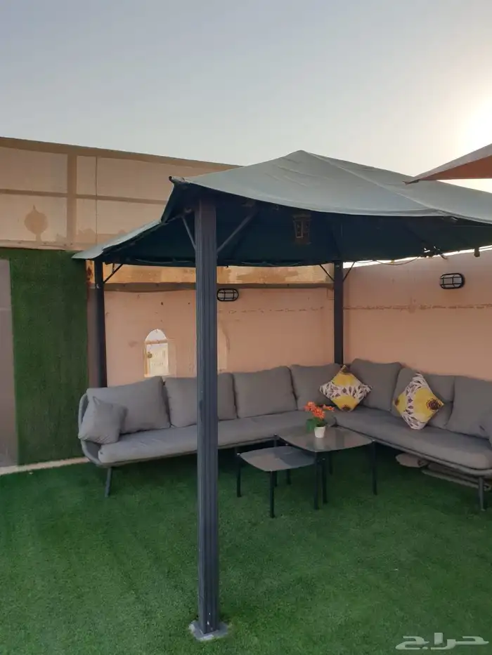 للبيع خيمه مع الكنب 0