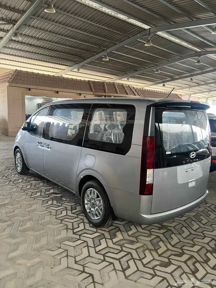 هونداي ستاريا 11 راكب ديزل 2025 1