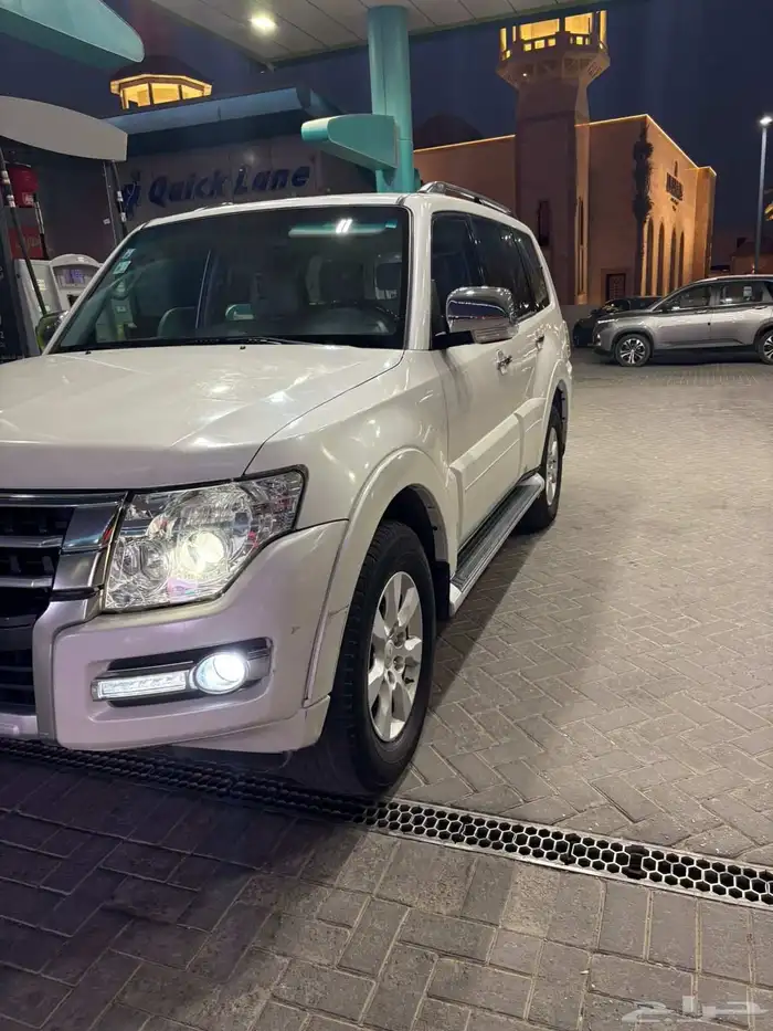 للبيع جيب باجيرو موديل 2018 فل كامل مكينة 3500شرط الفحص 7