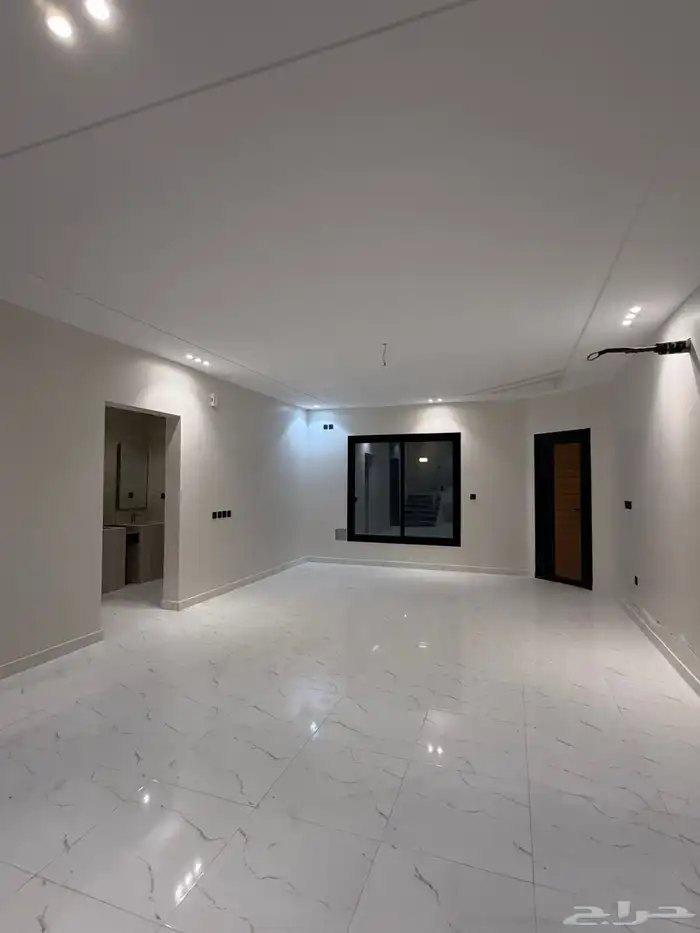 فلة دورين وملحق للبيع حي البشائر 2