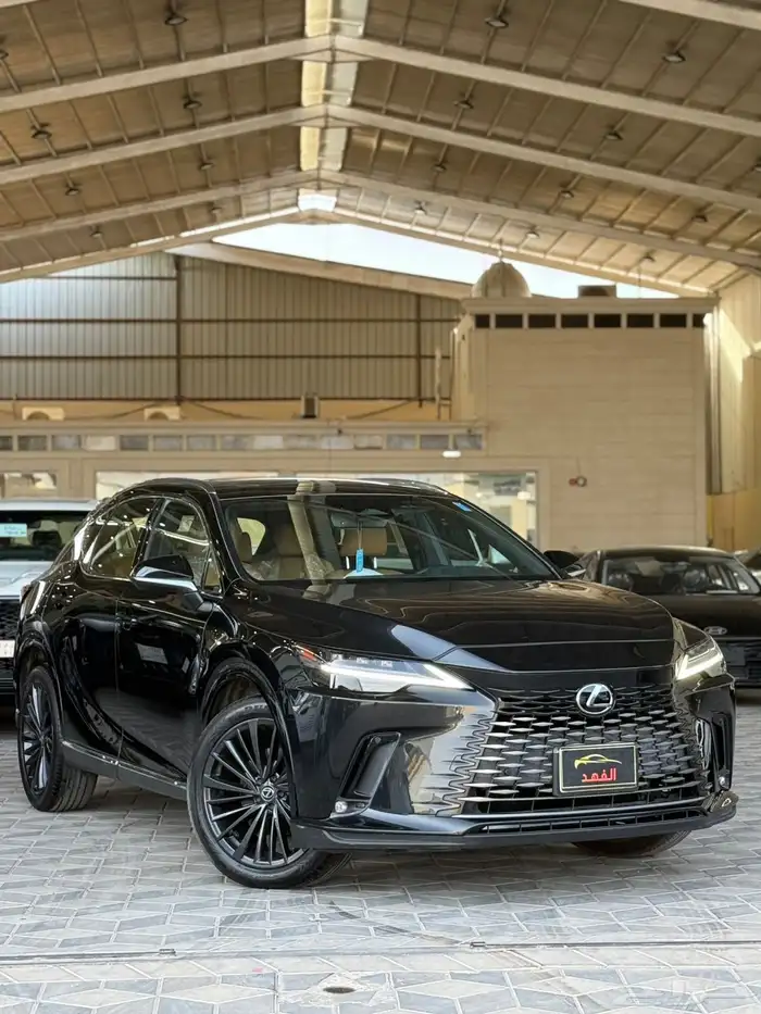 لكزس - 2024 - RX - بسعر 190 الف 3
