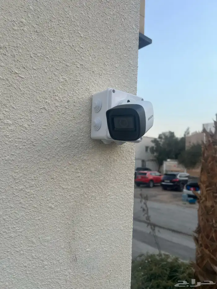 كاميرات مراقبه 1