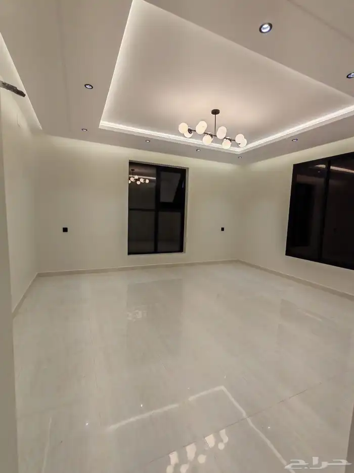 للبيع روف علوي مع ملحق درج داخلي وخارجي في احد رفيدة 8