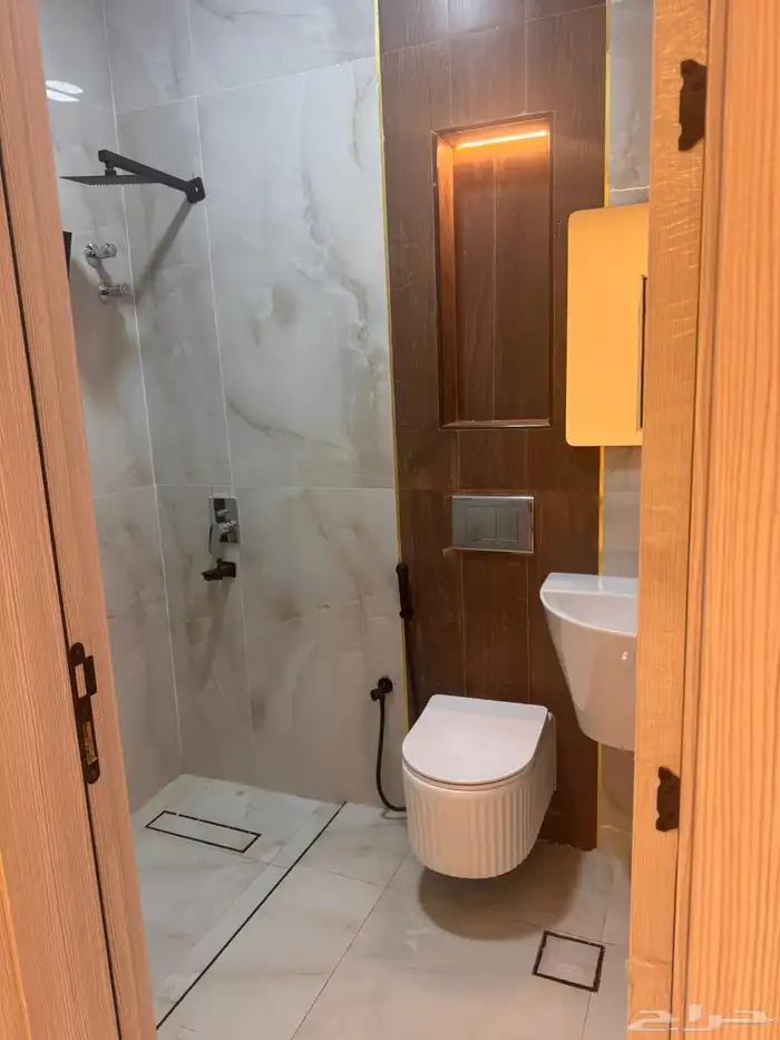 للبيع دبلكسات حي طيبه 6