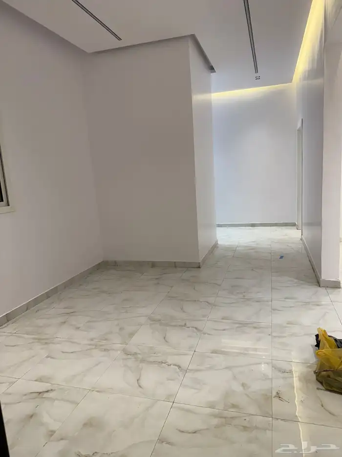 للايجار دور ارضي بحي الرمال 4 غرف نظيف جدا 6