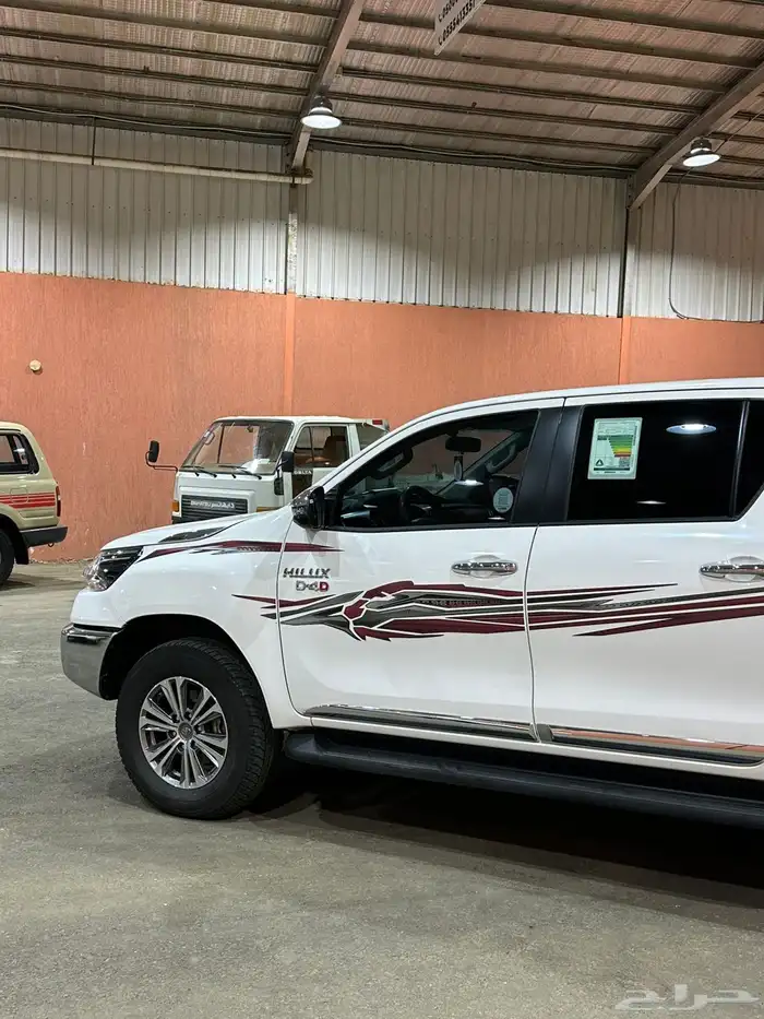 تويوتا هايلكس 2024 فل كامل ديزل مكينه 2800 قير تماتيك 10