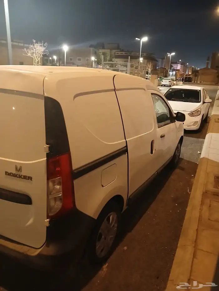 للبيع رينو دوكر 3