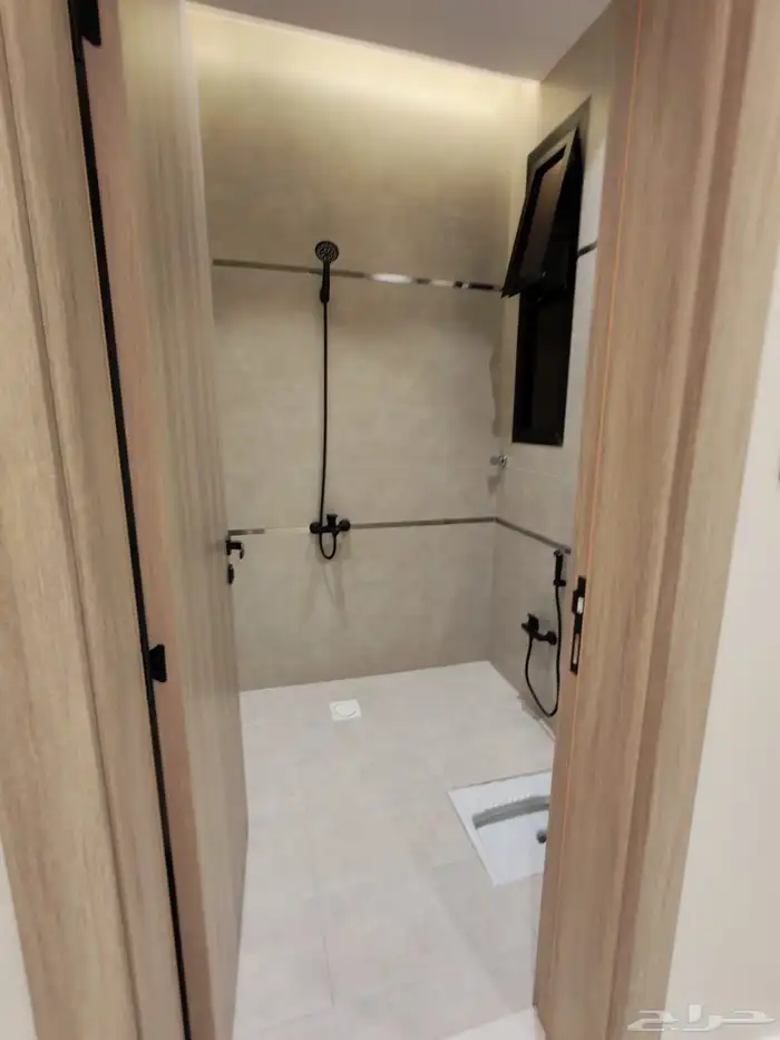 للبيع روف علوي مع ملحق درج داخلي وخارجي في احد رفيدة 26