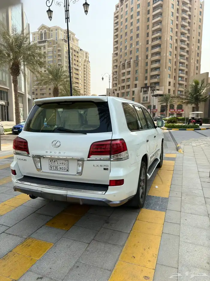 جيب لكزس 2013 فل كامل 5