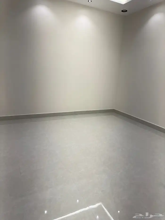 فيلا للبيع المديفر خلف شيب العزيزيه 16