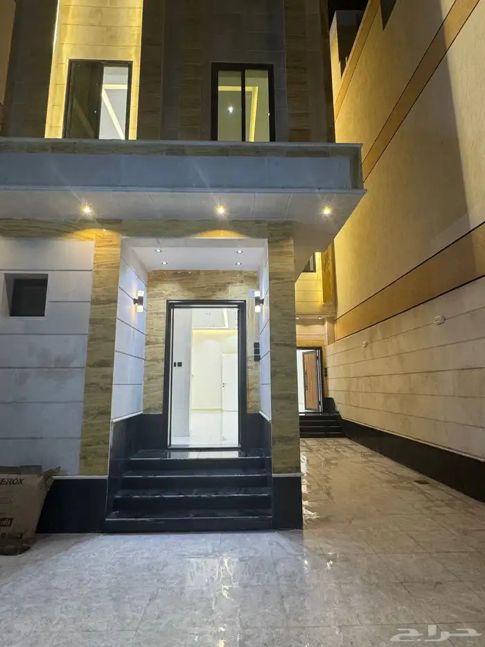 فيلا للبيع المديفر خلف شيب العزيزيه 1