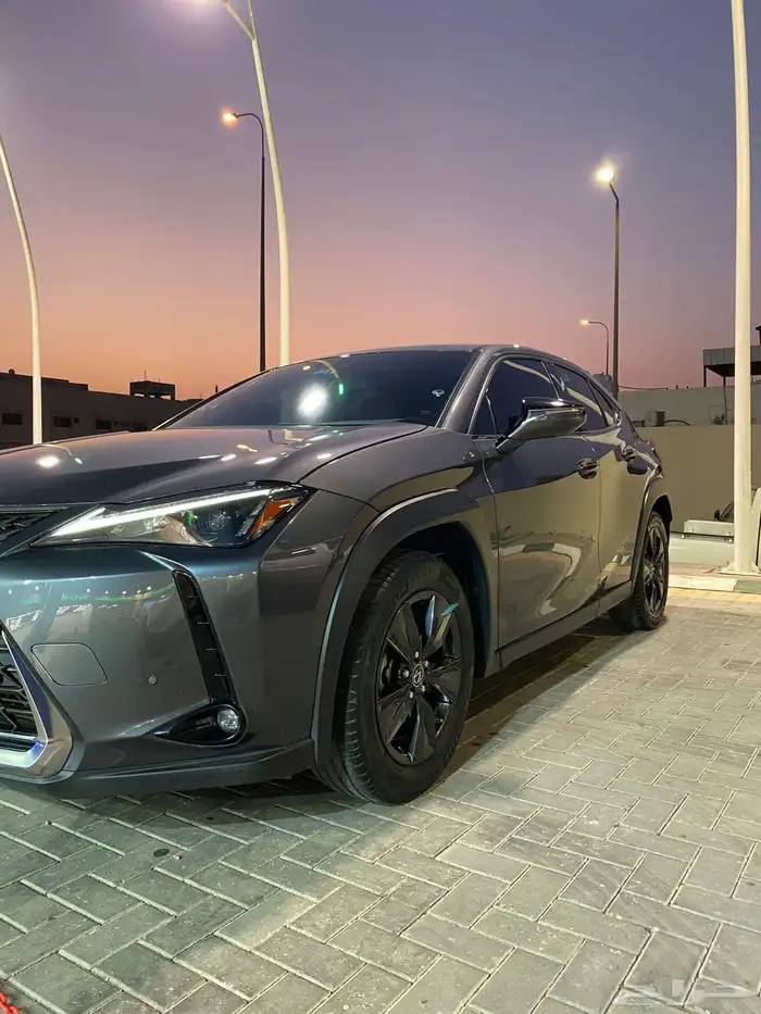 لكزس يو اكس 2023 بحالة الوكالة 0