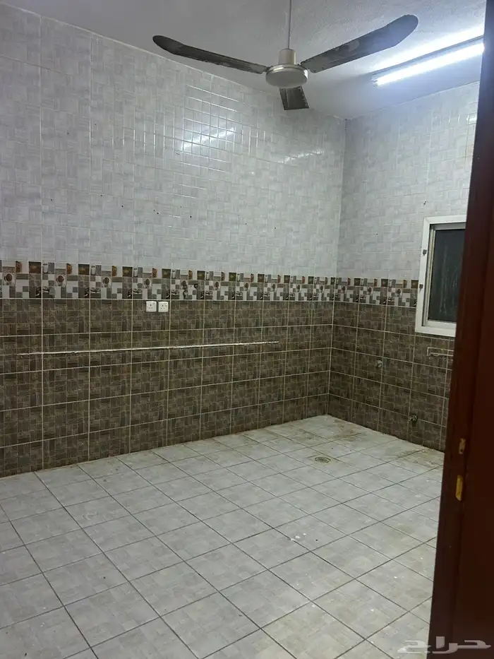 شقه للايجار حي الجنادريه 7