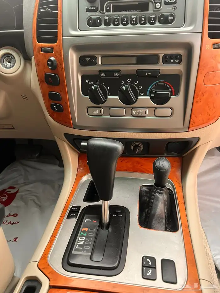 جيب صالون لاندكروزر جي اكس ار 2006 فل كامل 9