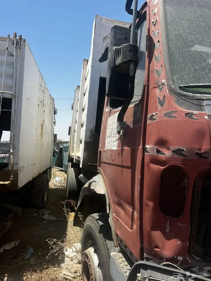 ثلاث شاحنات للبيع سكراب 3