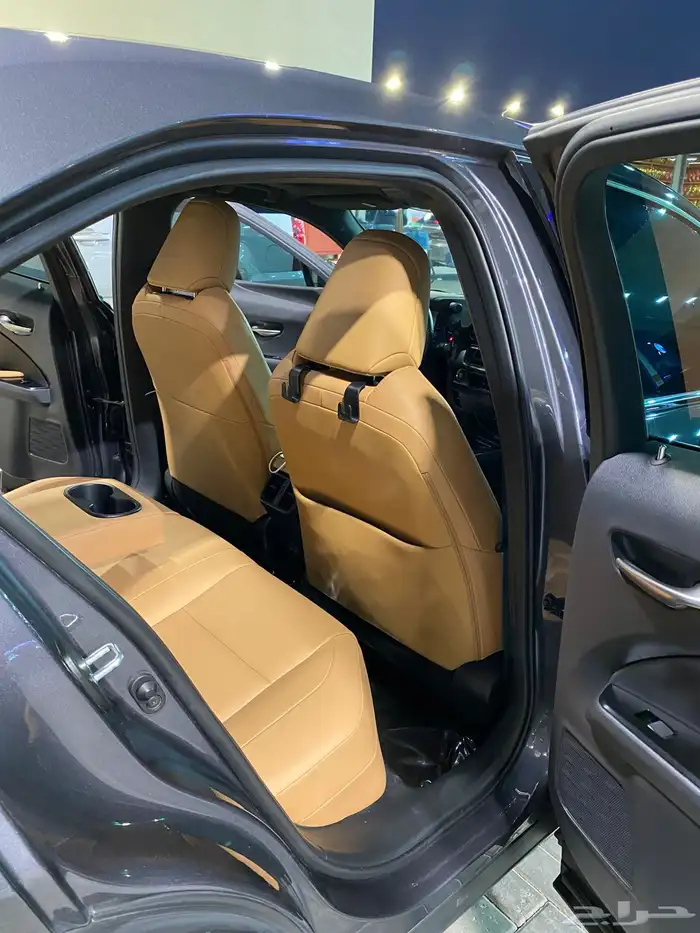 لكزس يو اكس 2023 بحالة الوكالة 12