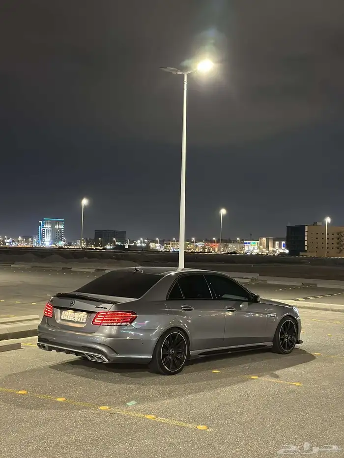 للبيع مرسيدس E300 6