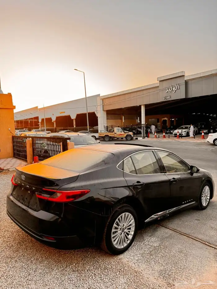 تويوتا كامري 2025 LE بنزين سعودي جديد اللون اسود 6