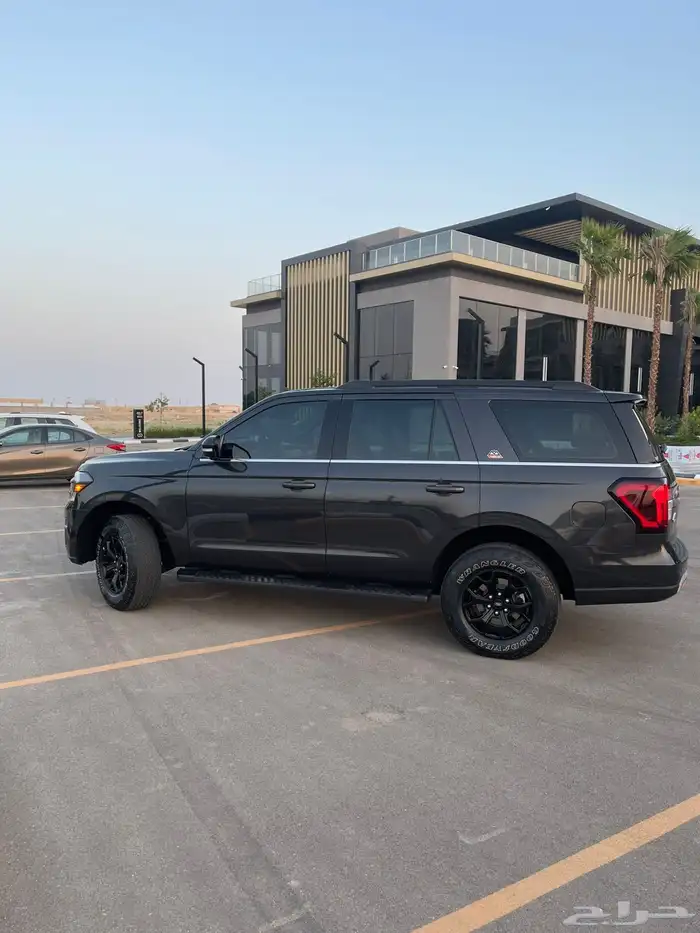 فورد اكسبيدشن تمبرلاين 2022 17