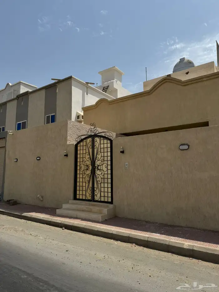 دور مساحة 400 للبيع 1