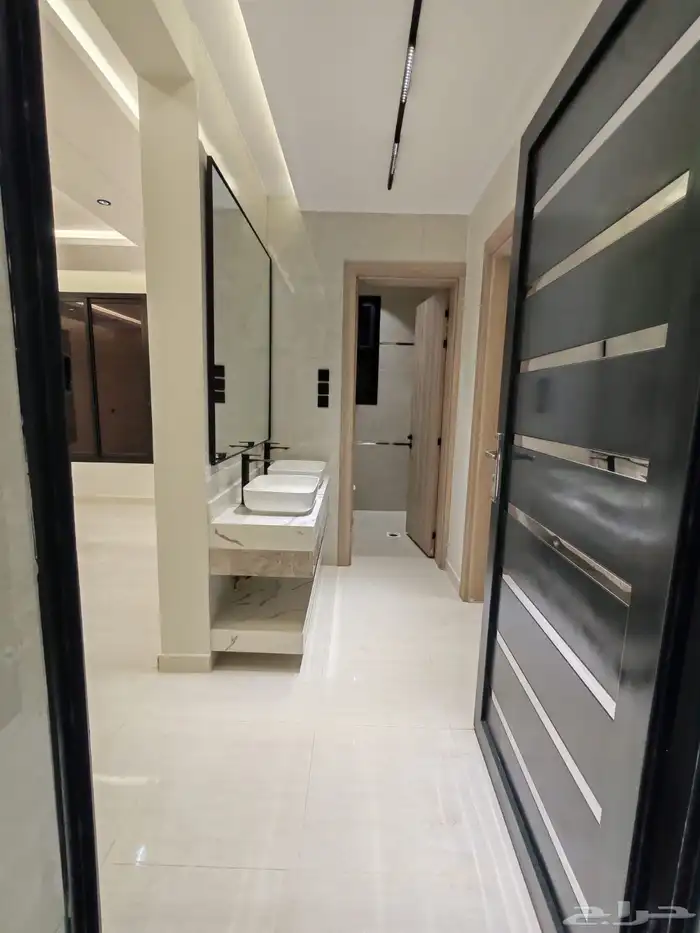 للبيع روف علوي مع ملحق درج داخلي وخارجي في احد رفيدة 4