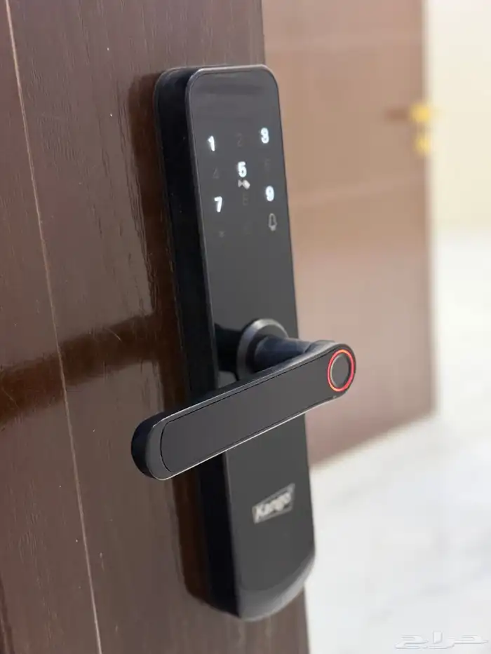 شقق وملاحق للبيع في حي التيسير 0