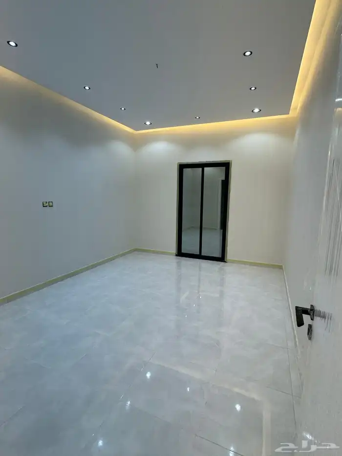 فيلا للبيع المديفر خلف شيب العزيزيه 3