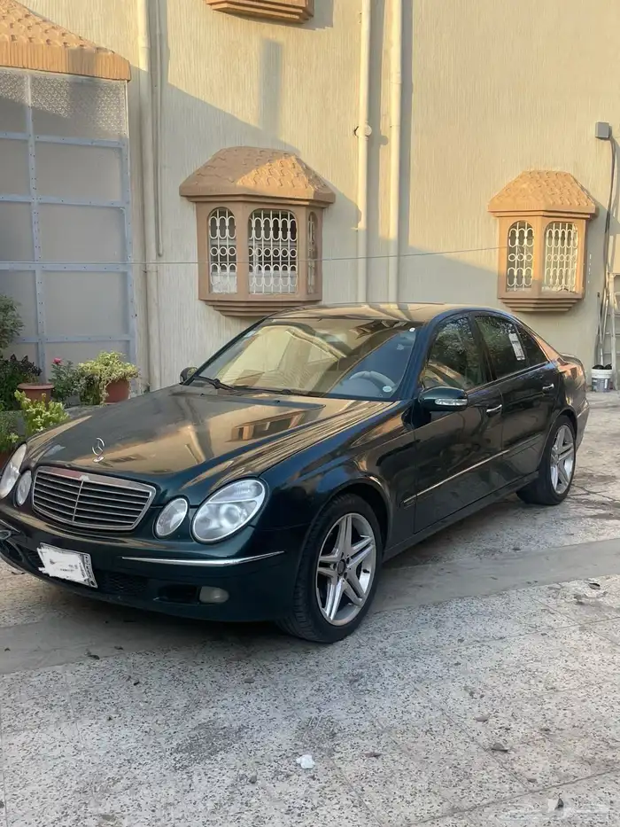 للبيع مرسيدس 200 E 1