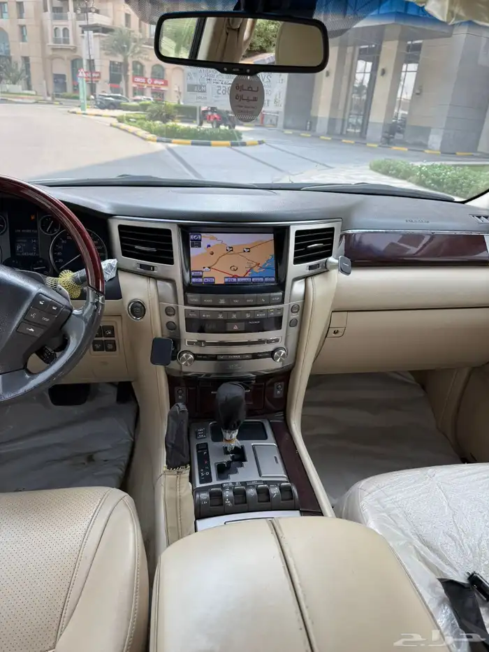 جيب لكزس 2013 فل كامل 8