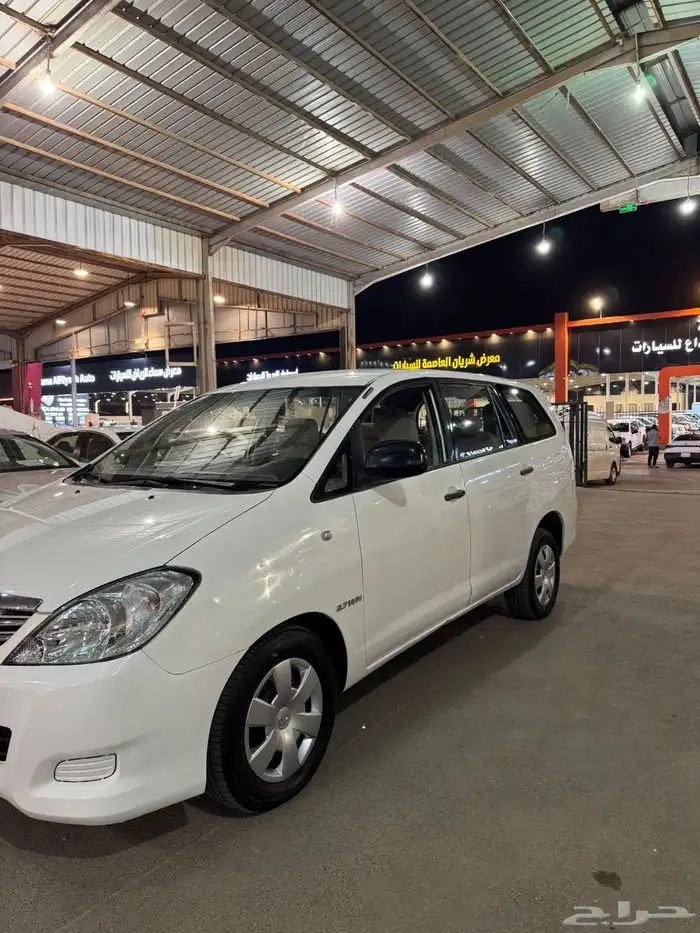 تويوتا انوفا 2011 قير عايدي 1