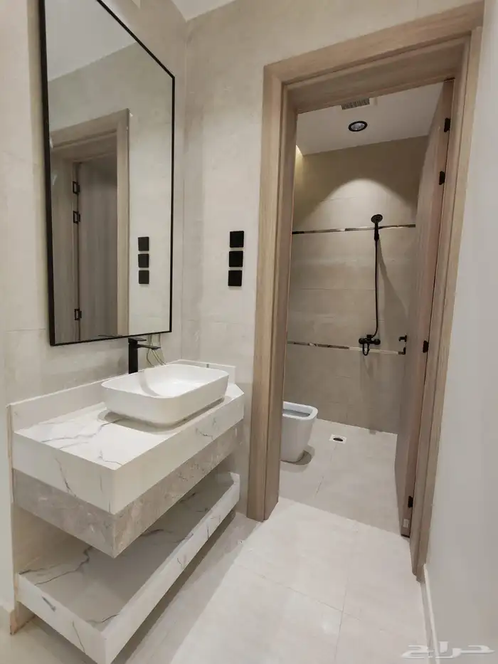 للبيع روف علوي مع ملحق درج داخلي وخارجي في احد رفيدة 9