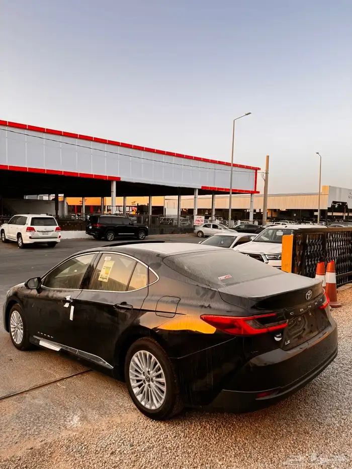 تويوتا كامري 2025 LE بنزين سعودي جديد اللون اسود 5