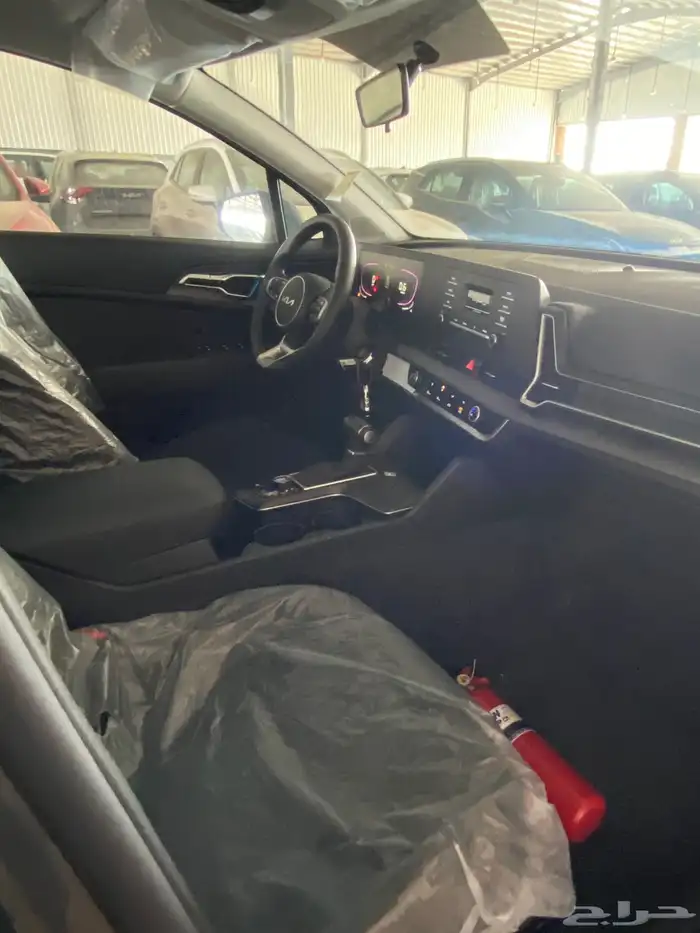 كيا سبورتاج 2025استاندر دبل وبدون دبل (متوفر جميع الالوان) 9