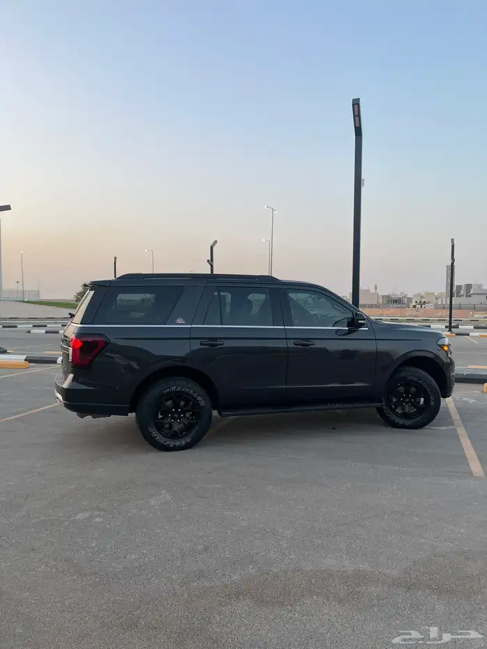 فورد اكسبيدشن تمبرلاين 2022 11