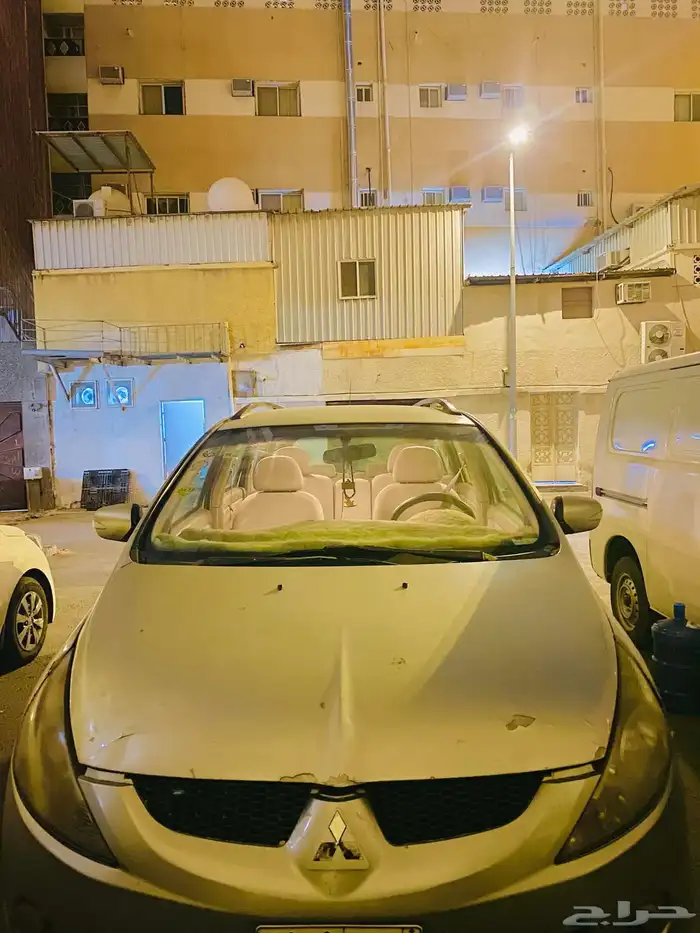 للبيع ميتسوبيشي جرانديز 2008 2