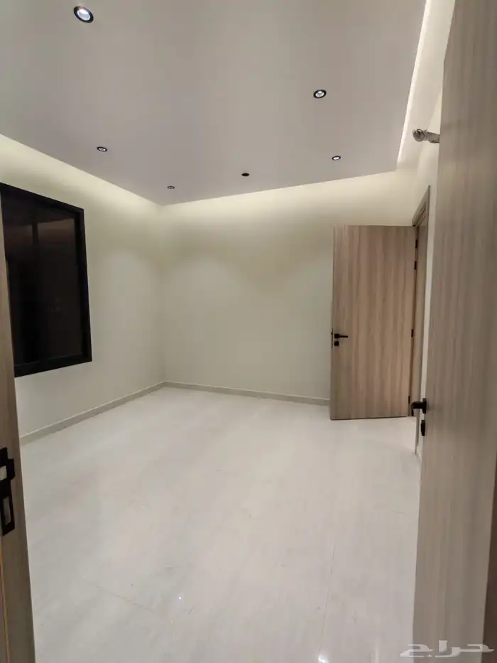 للبيع روف علوي مع ملحق درج داخلي وخارجي في احد رفيدة 5