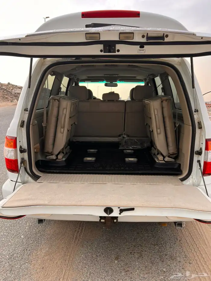 جيب صالون لاندكروزر جي اكس ار 2006 فل كامل 13