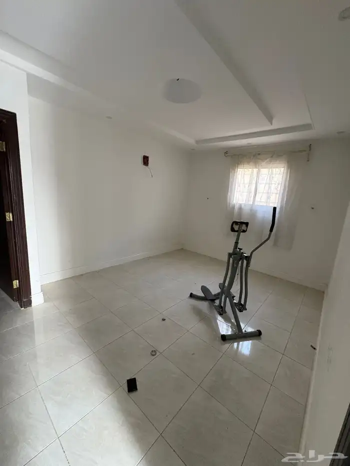 دور كامل في حي احد جنوب الرياض خمس غرف 12