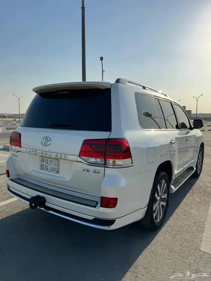 2020 Land Cruiser VX-R1 5.7L 6