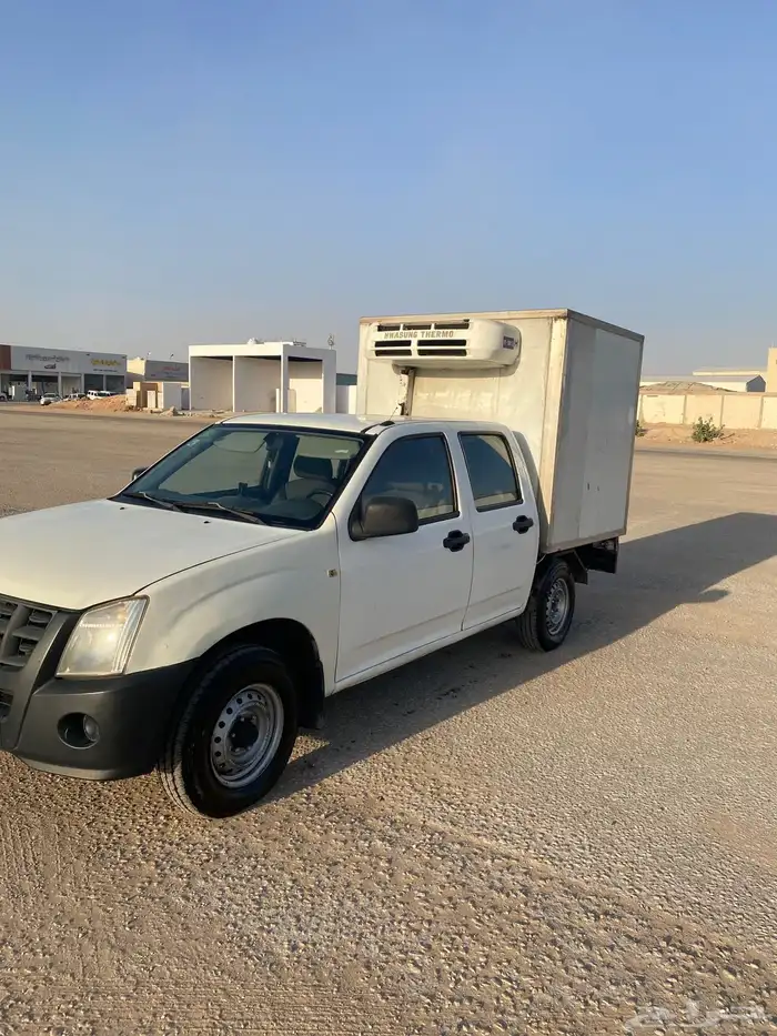 للبيع اسيزو مع الثلاجه2011 0