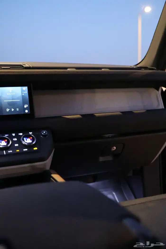 ديفندر 110 .. وكالة ( عرض خاص ) 21