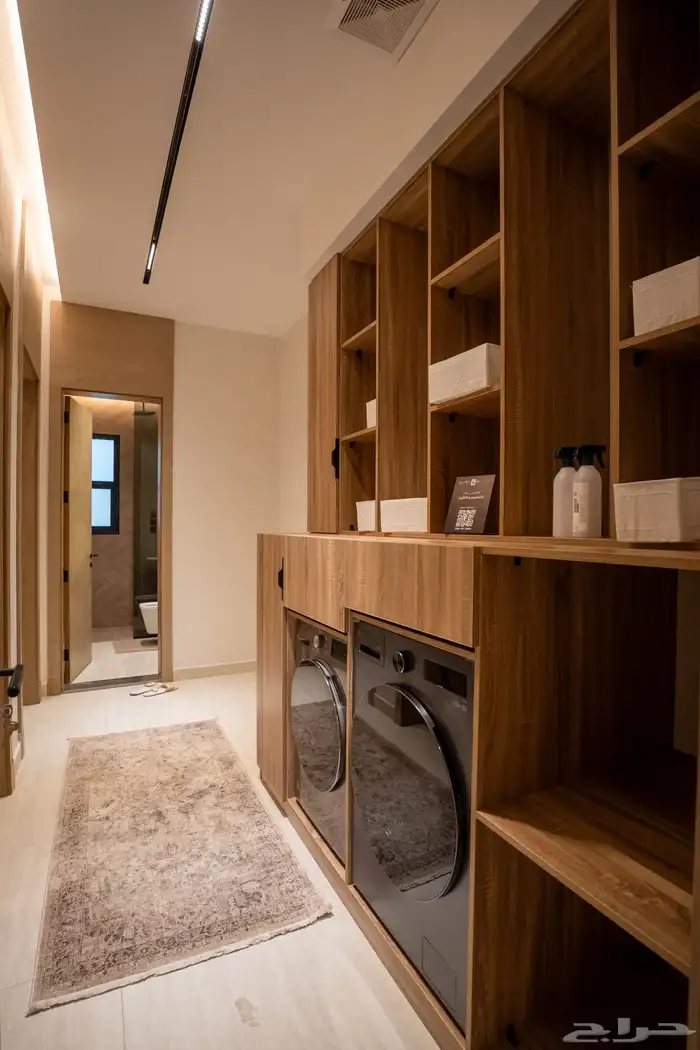 دور فاخر مستقل مؤثث للبيع في جده مساحة361 9