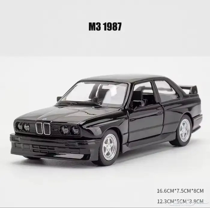 نموذج سيارة BMW M3 E30 موديل 1987 الكلاسيكية 2