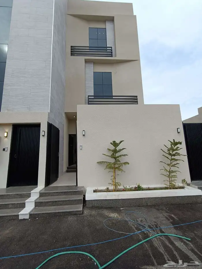 للبيع ادوار ارضيه وعلويه مدخل مستقل تشطيبات Vib 1