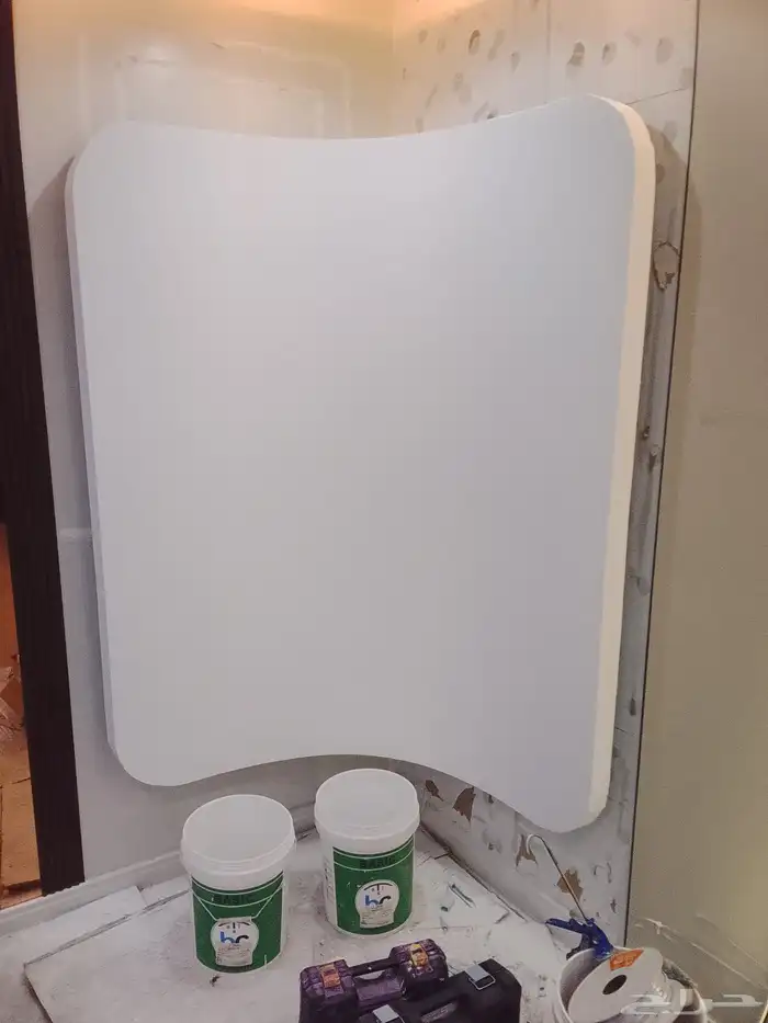 جميع انواع الديكورات خلفيات شاشات ترميمات بلاط دهانات نجارة 5